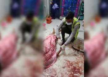 গাজীপুরের কোনাবাড়ীতে স্বামী ঝুলন্ত ও স্ত্রীর ক্ষতবিক্ষত লাশ উদ্ধার