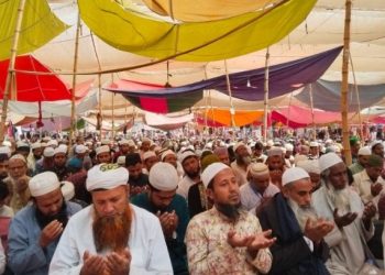 শেষ হলো ইজতেমা  বিশ্ব মুসলিমের শান্তি কামনায় আখেরি মোনাজাত