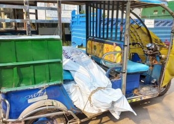 চাঁদপুরে বাসা থেকে স্বামী-স্ত্রীর মরদেহ উদ্ধার