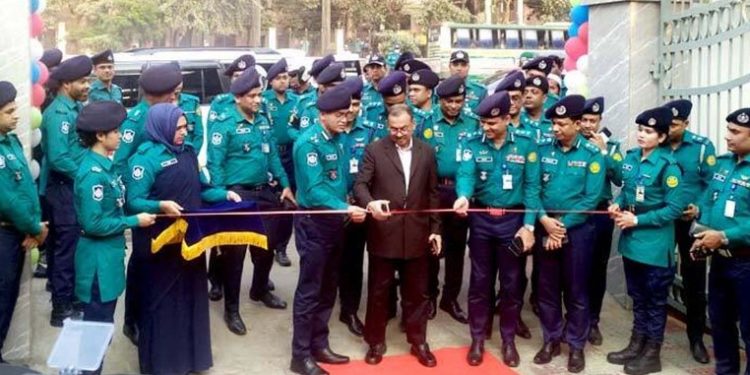 আ’লীগের হরতাল নিয়ে আতঙ্কিত হবেন না: ডিএমপি কমিশনার