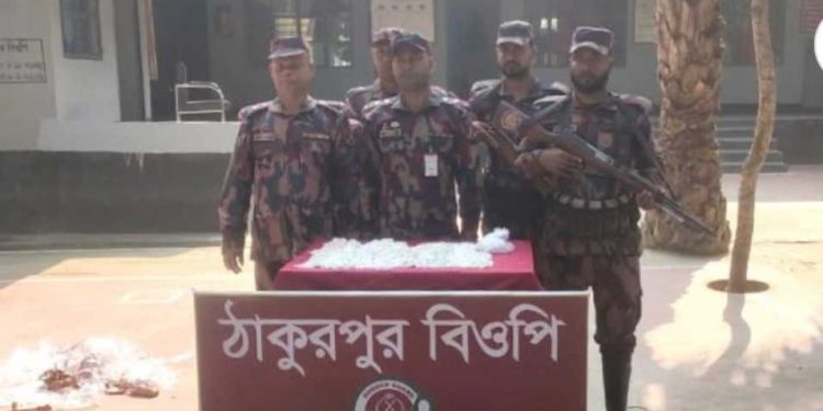 দামুড়হুদা সীমান্তে ২৪ কেজি ৯শ গ্রাম ভারতীয় রুপা উদ্ধার