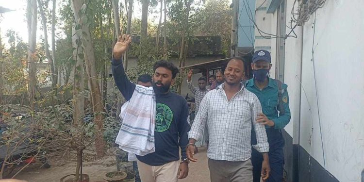 কাশিমপুরে ডেভিল হান্ট অভিযানে আওয়ামী লীগের ৭ নেতাকর্মী ও অন্যান্য মামলায় আরও ৪ জন গ্রেফতার আদালতে প্রেরণ