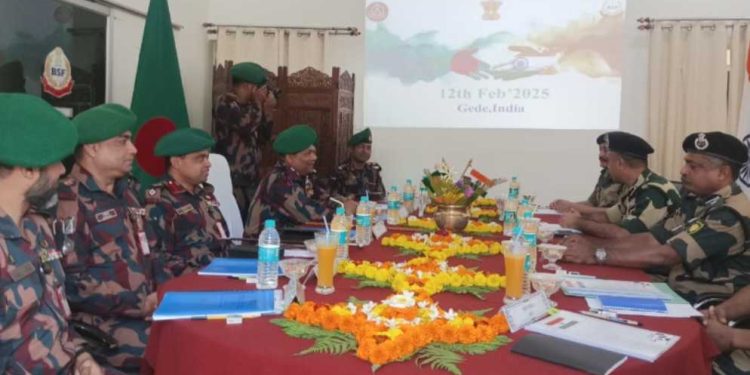 দর্শনা সীমান্তের ওপারে বিজিবি-বিএসএফ সেক্টর কমান্ডার পর্যায়ে বৈঠক