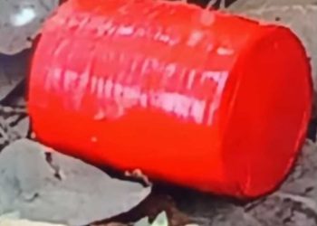 কেরুজ ক্লাবের পাশে বোমা সাদৃশ্য, ঘিরে রেখেছে প্রশাসন