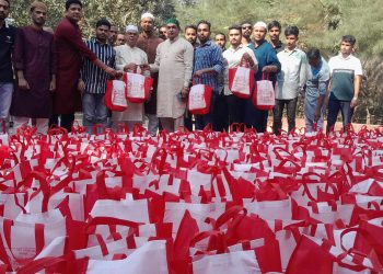 ২০ হাজার পরিবারকে ঈদ সামগ্রী দিলেন বিএনপি নেতা সাইজুদ্দিন আহমেদ
