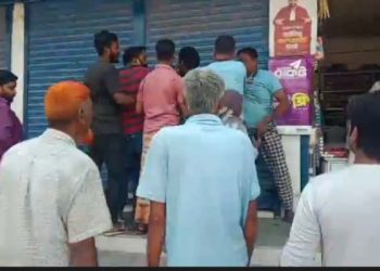 নাটোরে টিসিবির পণ্য নিতে গিয়ে মারামারি-আহত ৫