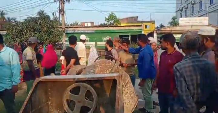 নাটোরে নিখোঁজ শিশুর মরদেহ মিললো মিক্সার মেশিনের নিচে