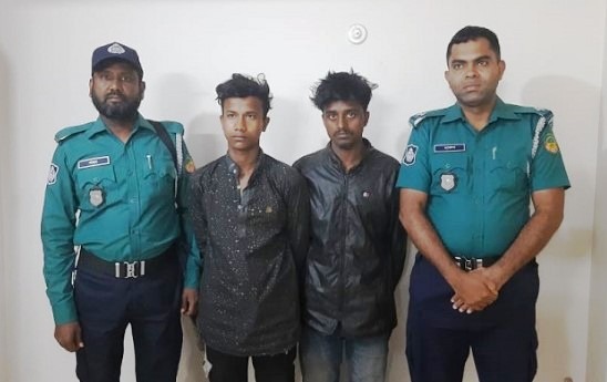 গাজীপুরে যাত্রীবাহী বাসে ধর্ষণচেষ্টার অভিযোগে গ্রেফতার ৩