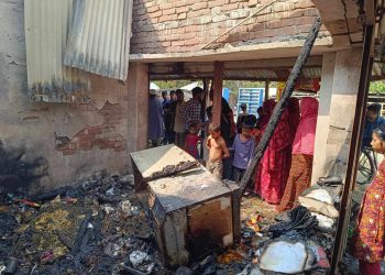 শৈলকুপায় ভয়াবহ অগ্নিকাণ্ডে পুড়ে ছাই বিএনপি কার্যালয় ও ব্যবসা প্রতিষ্ঠান