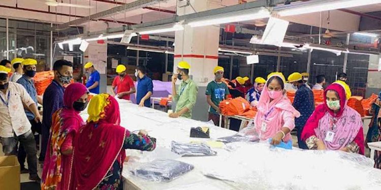 গাজীপুরের কালিয়াকৈরে লিবার্টি নীটওয়ার লিমিটেড কারাখানা উৎপাদন শুরু