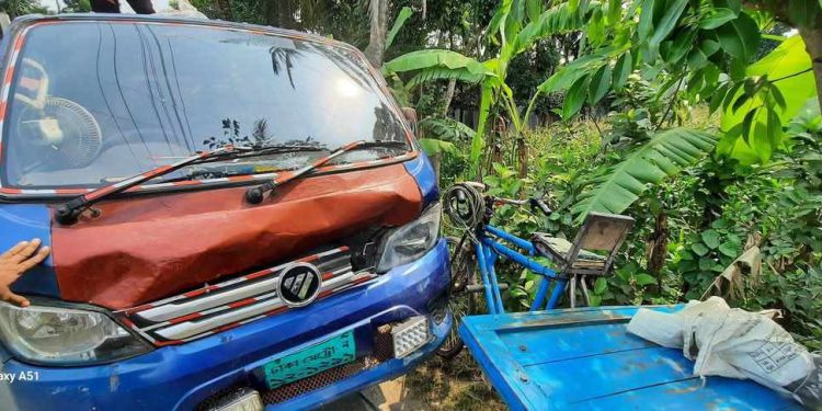 নাটোরে পিকআপ ও অটোভ্যানের মুখোমুখি সংঘর্ষে পাট ব্যবসায়ী নিহত