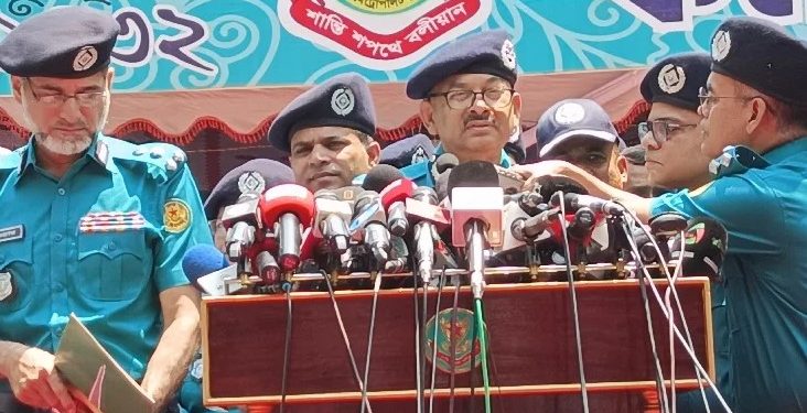 মোটিফে আগুন দেওয়া দুর্বৃত্ত শনাক্ত, শোভাযাত্রার আগেই সুসংবাদ: ডিএমপি কমিশনার