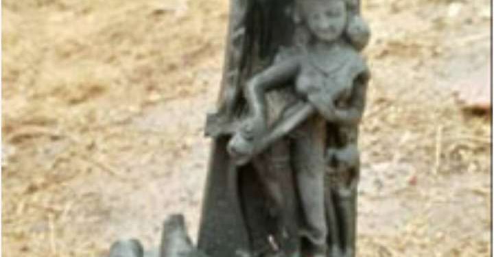 নাটোরের সিংড়ায় পুকুর থেকে বিষ্ণুমূর্তি উদ্ধার