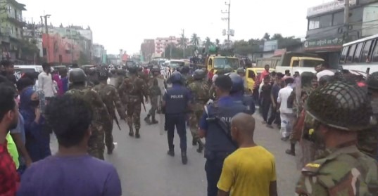 ট্রাকচাপায় শ্রমিক নিহত, ঢাকা-ময়মনসিংহ মহাসড়ক অবরোধ