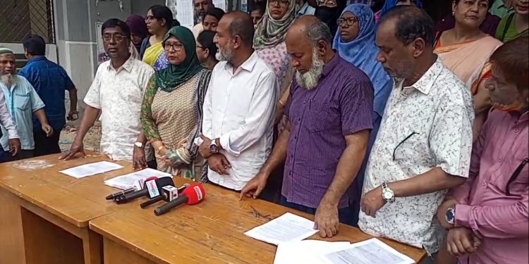 আবুজর গিফারী কলেজ সভাপতির বিরুদ্ধে অনাস্থা : জরুরী ব্যবস্থা গ্রহণের দাবি