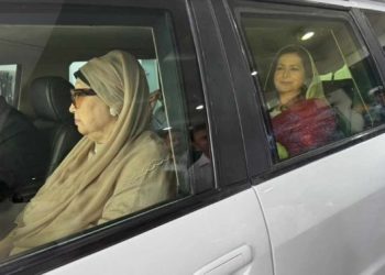 লন্ডনে চিকিৎসা শেষে দেশের মাটিতে পা রাখলেন খালেদা জিয়া