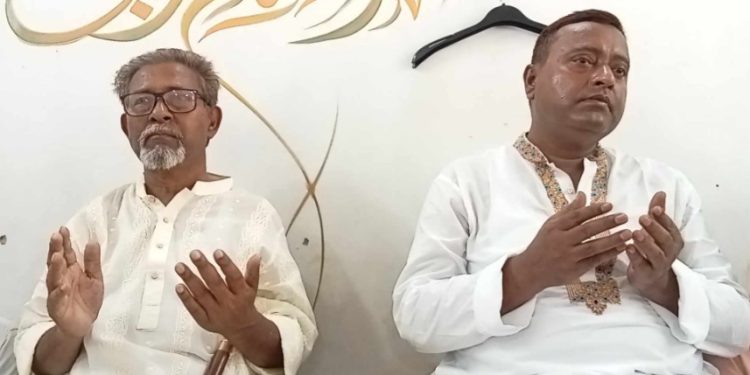 সাভারে কৃতি ফিরোজীর বিদেহী আত্মার মাগফিরাত কামনায় দোয়া মাহফিল অনুষ্ঠিত