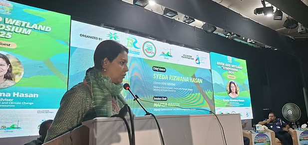 শিল্পকারখানায় ভূগর্ভস্থ পানি ব্যবহারে মূল্য দিতে হবে: পরিবেশ উপদেষ্টা