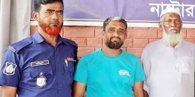 নাটোরে দোকানে হামলা অভিযোগে বিএনপি নেতা গ্রেফতার