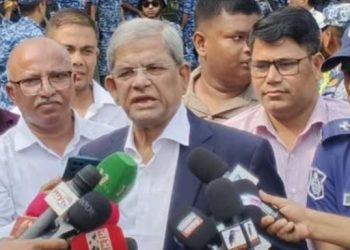 খালেদা জিয়ার ফিরে আসা গণতন্ত্র উত্তরণকে সহজ করবে: মির্জা ফখরুল