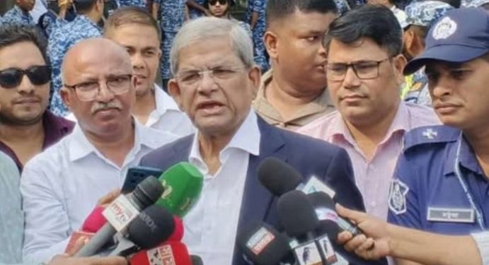 খালেদা জিয়ার ফিরে আসা গণতন্ত্র উত্তরণকে সহজ করবে: মির্জা ফখরুল