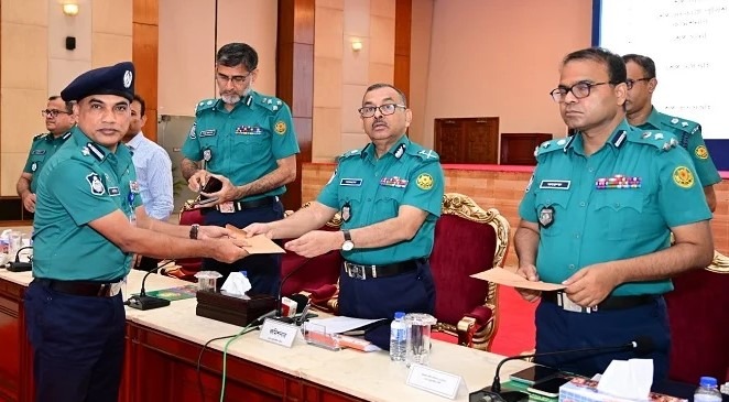 এপ্রিলে ডিএমপির শ্রেষ্ঠ বিভাগ উত্তরা, থানা উত্তরা পশ্চিম