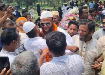 গাজীপুরে বিএনপি নেতা এনামুলের আগমনে জনতার ঢল