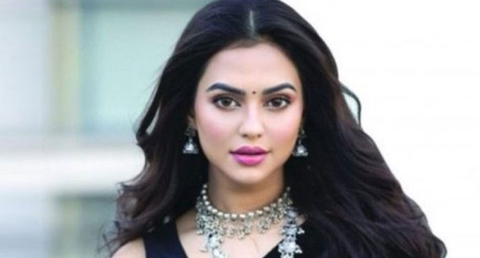 চিত্রনায়িকা নুসরাত ফারিয়া কাশিমপুর কারাগারে