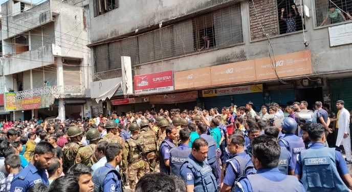 টঙ্গীতে অনির্দিষ্টকালের জন্য একটি পোশাক কারখানা বন্ধ ঘোষণা