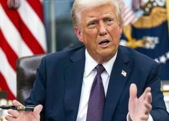 এবার নিউইয়র্কের তহবিল বন্ধের হুমকি দিলেন ট্রাম্প