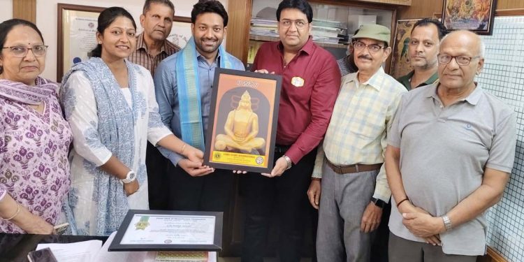 মুজফফরপুরে চিকিৎসক ও চার্টার্ড অ্যাকাউন্ট্যান্টদের সম্মাননা প্রদান