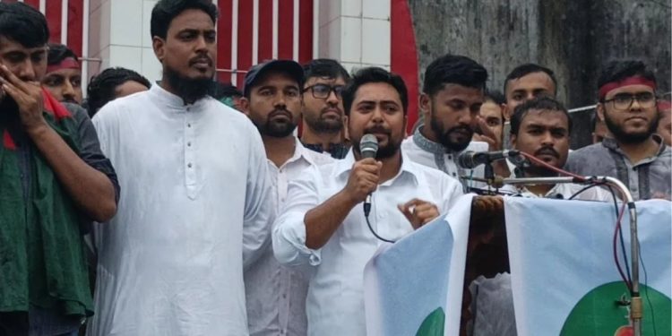 গণঅভ্যুত্থানের পরও চাঁদাবাজ থাকবে আমরা আশা করিনি: নাহিদ ইসলাম