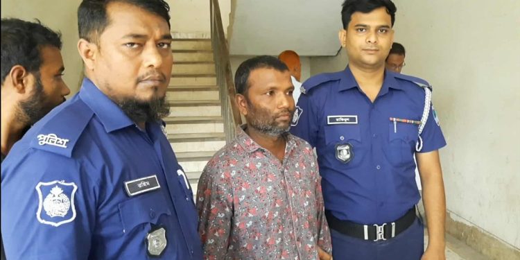 ঝিনাইদহের ডাকবাংলা পুলিশ ক্যাম্পের সাবেক ইনচার্জ উপ-পরিদর্শক মিরাজুল ইসলাম হত্যা মামলায় ৪ জনকে মৃত্যুদন্ড ও ৪ জনকে যাবজ্জীবন সশ্রম কারাদণ্ড