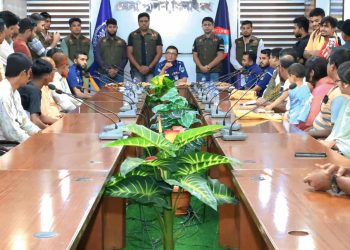 ঝিনাইদহে চুরি হওয়া ১১৯টি মোবাইল ফোনসহ নিখোঁজ হওয়া ১২ জনকে উদ্ধার