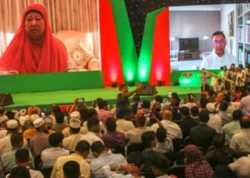 গণতন্ত্র প্রতিষ্ঠায় ঐক্য বজায় রাখার আহ্বান খালেদা জিয়ার