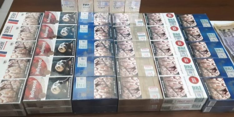 গাজীপুরে বিভিন্ন ব্র্যান্ডের ১০ লক্ষ টাকার নকল সিগারেট উদ্ধার, গ্রেফতার আশিক