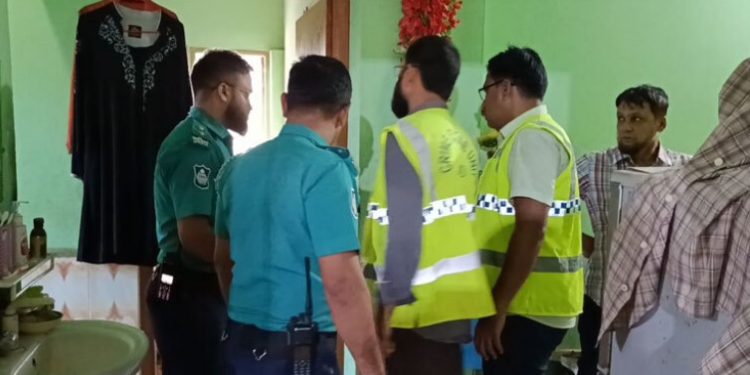 গাজীপুর তালাবদ্ধ ঘরে মিললো কারখানা কর্মকর্তার রক্তাক্ত মরদেহ