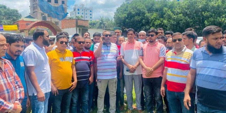 আশুলিয়ায় গণঅভ্যুত্থানে নিহতদের স্মরণে বিএনপির সমাবেশে অংশ নেন লায়ন খোরশেদ আলম