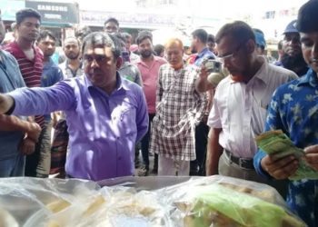 চুয়াডাঙ্গায় তিন প্রতিষ্ঠানকে ৫৫ হাজার টাকা জরিমানা