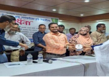 সারাদেশ যখন শোকে স্তব্ধ, সোনারগাঁওয়ে শিক্ষার্থীদের সংবর্ধনা অনুষ্ঠান