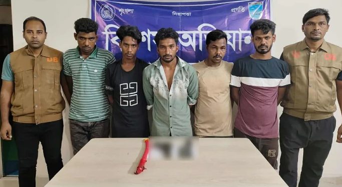 সাভারে ডাকাতির প্রস্তুতিকালে গ্রেপ্তার ৫