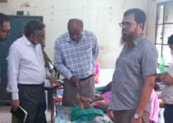 বিভিন্ন অনিয়ম ও অব্যবস্থাপনার অভিযোগে বিভাগীয় স্বাস্থ্য পরিচালকের নাটোর সদর হাসপাতাল পরিদর্শন