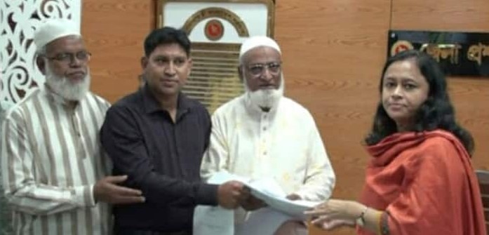 নাটোরে ৭ দফা দাবিতে ডিপ্লোমা ইঞ্জিনিয়ারদের স্মারকলিপি প্রদান