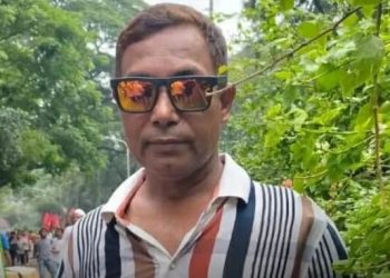 যাত্রাবাড়ীতে মাদক বাণিজ্যের মহোৎসব — উদ্ধার ২০২০ পিস, থানায় জমা মাত্র ৪৯০! গডফাদারদের ছায়ায় রয়ে গেল মূল চক্র