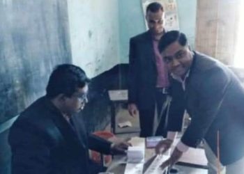 সোনারগাঁওয়ে প্রশাসনে ঘাপটি মেরে থাকা ফ্যাসিবাদের দোসর বহাল তবিয়তে