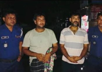 নাটোরের লালপুরে সেনা অভিযানে ইয়াবাসহ দুই ভাই আটক