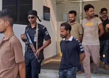 সোনারগাঁয়ে পৃথক অভিযানে দেশীয় অস্ত্রসহ ৬ ডাকাত গ্রেফতার