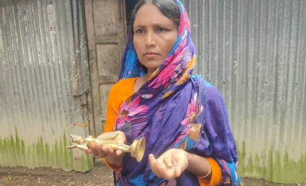 মাটির নিচে স্বর্ণের গল্পে সর্বনাশ: ত্রিশালে নাটকীয় প্রতারণা!