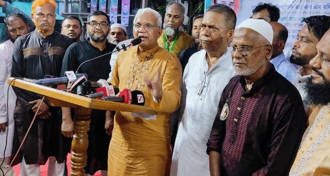 নির্বাচন পেছাতে স্বার্থান্বেষী গোষ্ঠী প্রচেষ্টা অব্যাহত রেখেছে : ডা. জাহিদ