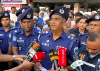 ত্রিভুজ প্রেমের কারণে ডাঃ আমিরুল ইসলাম খুন হয়েছেন -প্রেস ব্রিফিং এ নাটোরের পুলিশ সুপার